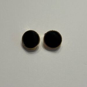 Vintage Women’s Black and Gold Tone Round Earrings Clip On Earring